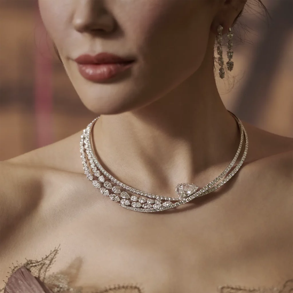 Berceuse high jewellery necklace by Adler Joailliers