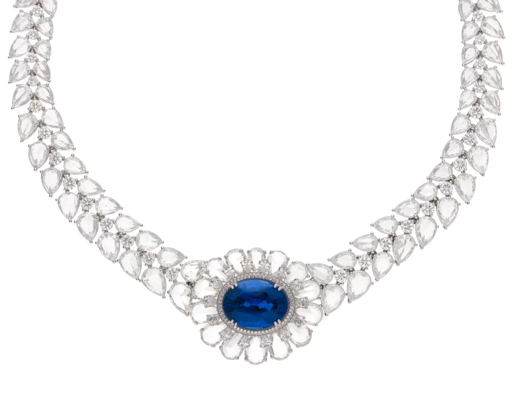 Blue Eminence Necklace set with sapphire